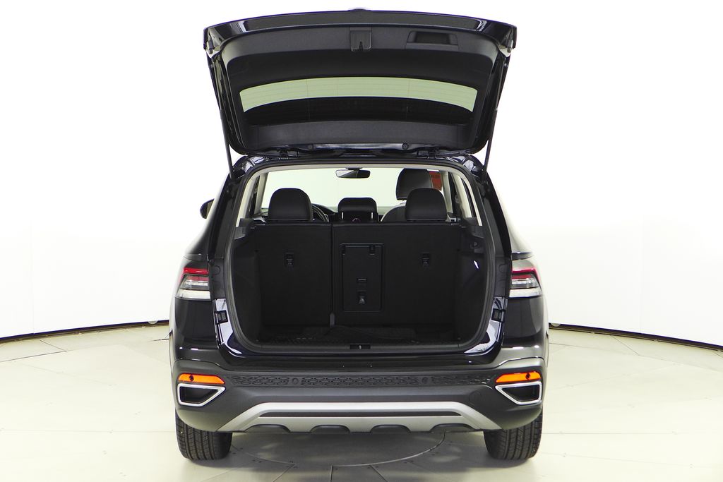 Thumbnail: 2025 Volkswagen Taos - 10