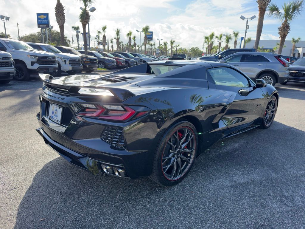 2023 Chevrolet Corvette Stingray 8