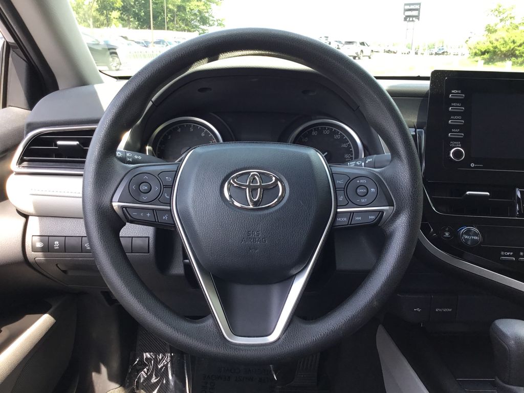 Thumbnail: 2023 Toyota Camry - 18