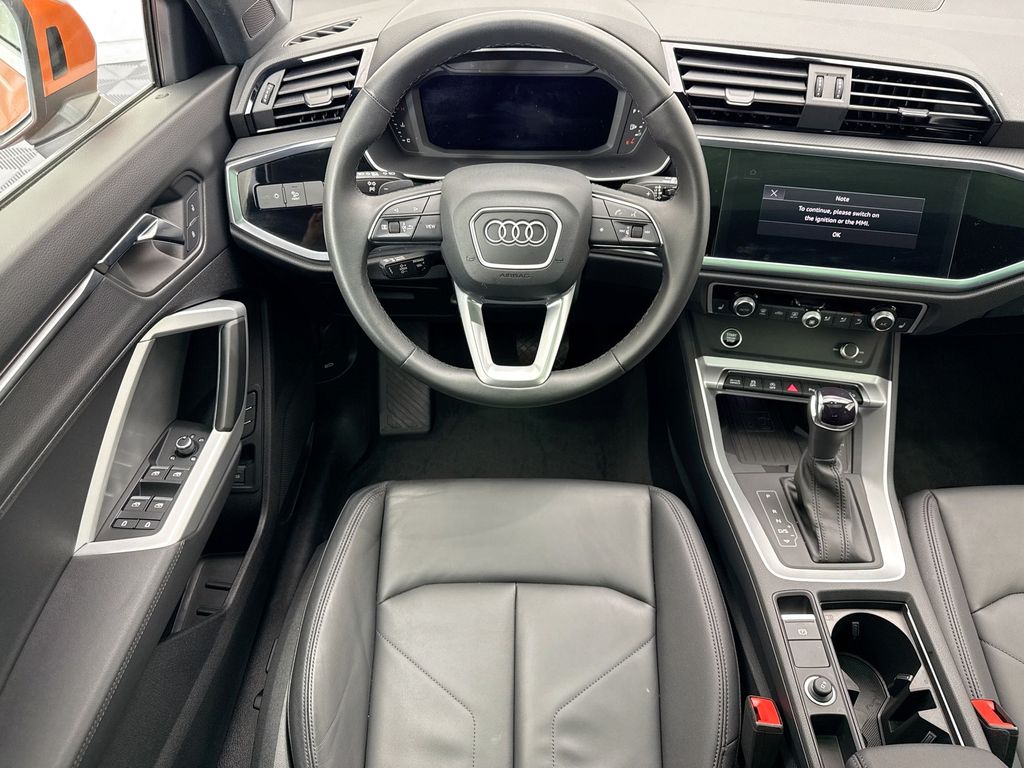 Thumbnail: 2025 Audi Q3 - 10