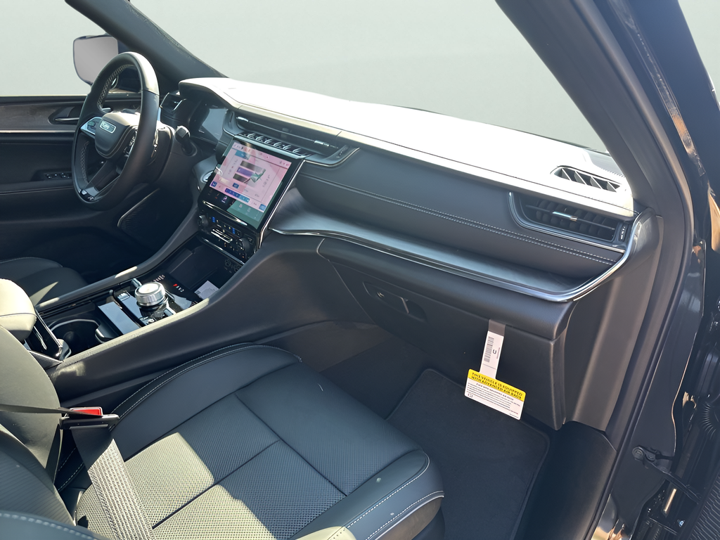 New Car 2025 Jeep Grand Cherokee L  Overland For Sale Under $70,000 In Austin, Texas