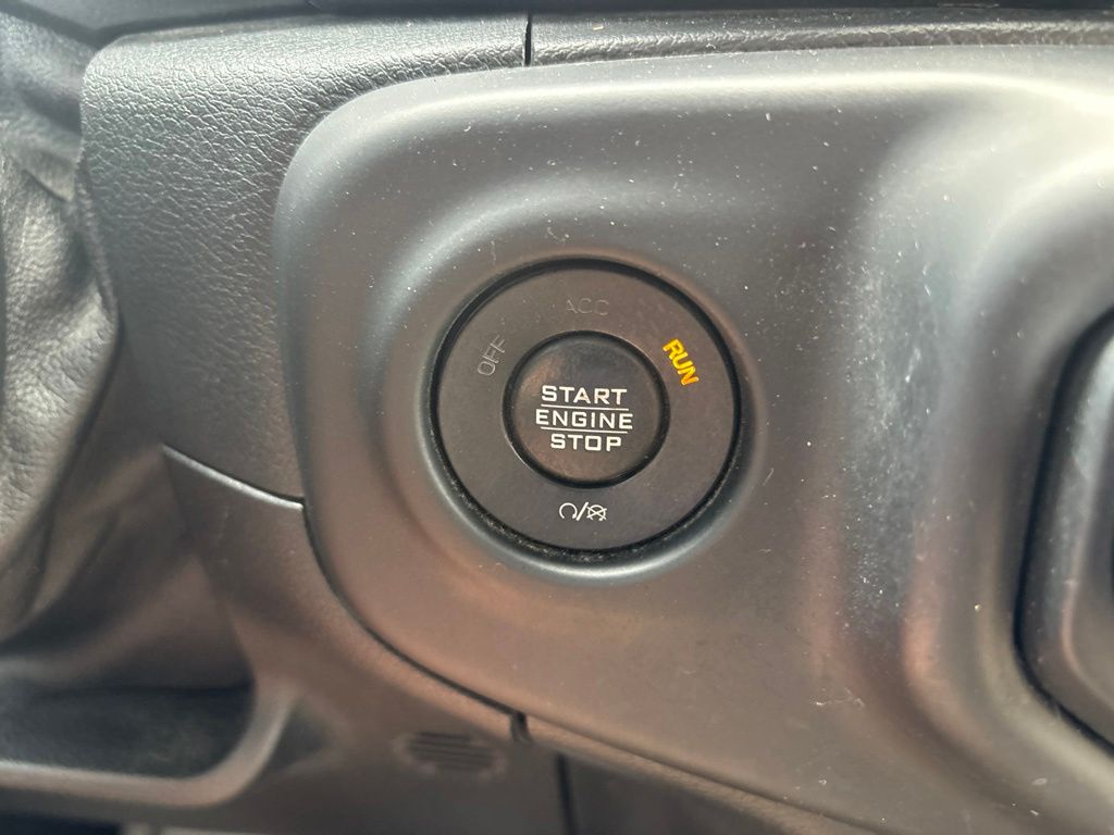 Used 2018 Jeep Wrangler SUV