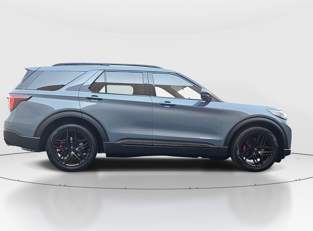 Used 2025 Ford Explorer SUV