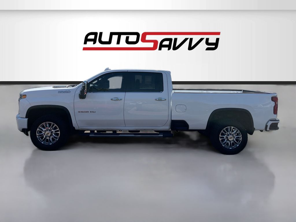 Used 2023 White Chevrolet High Country image 4