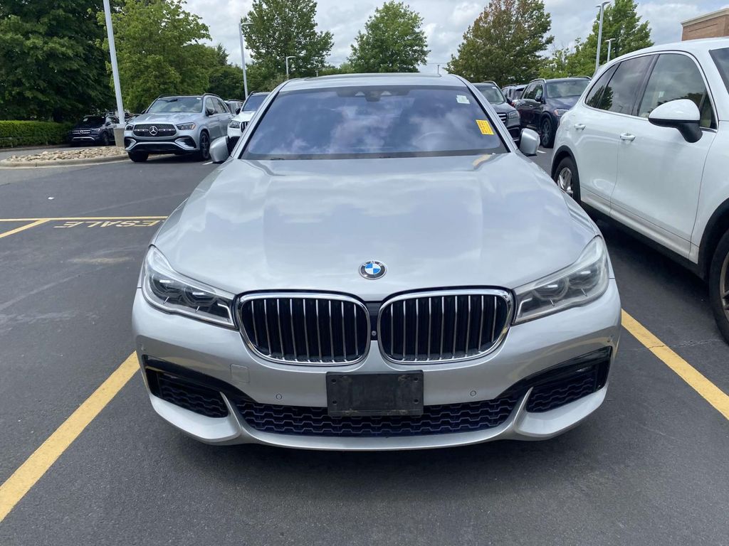 2016 BMW 7 Series 750i xDrive 2