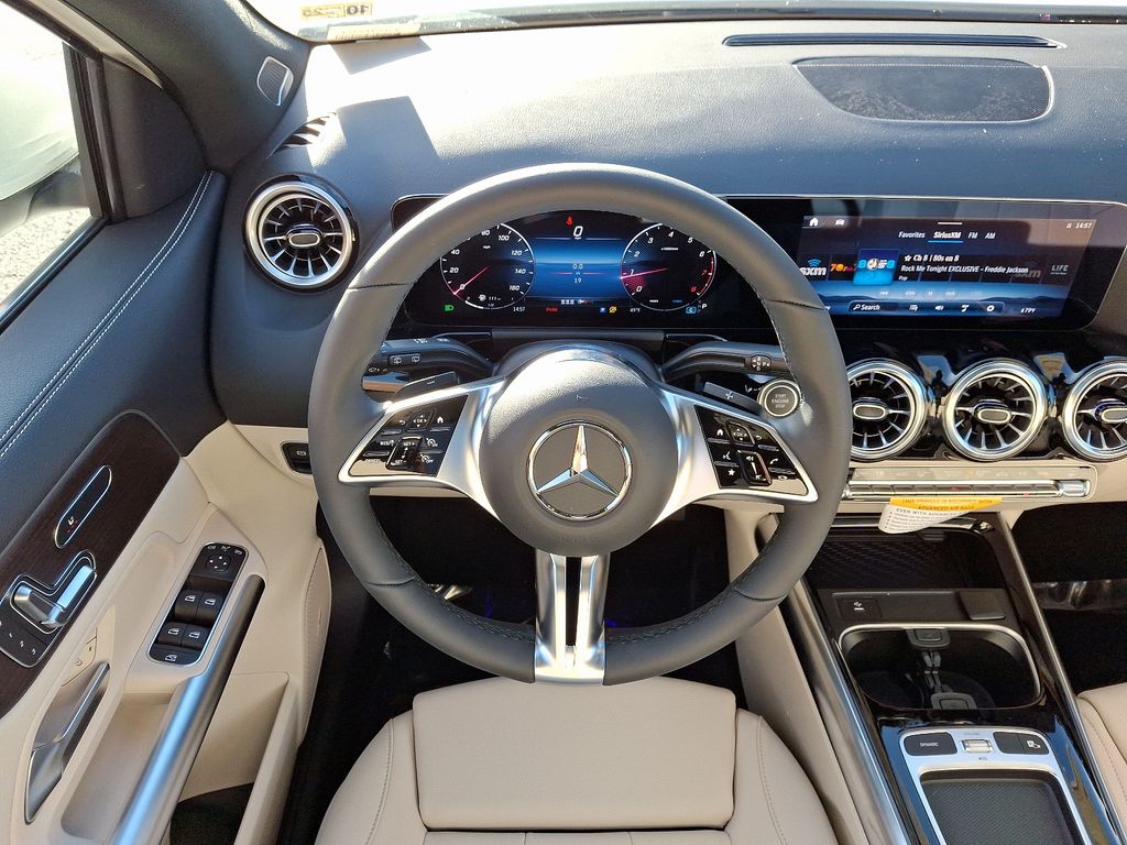 2025 Mercedes-Benz GLA 250 4MATIC 6