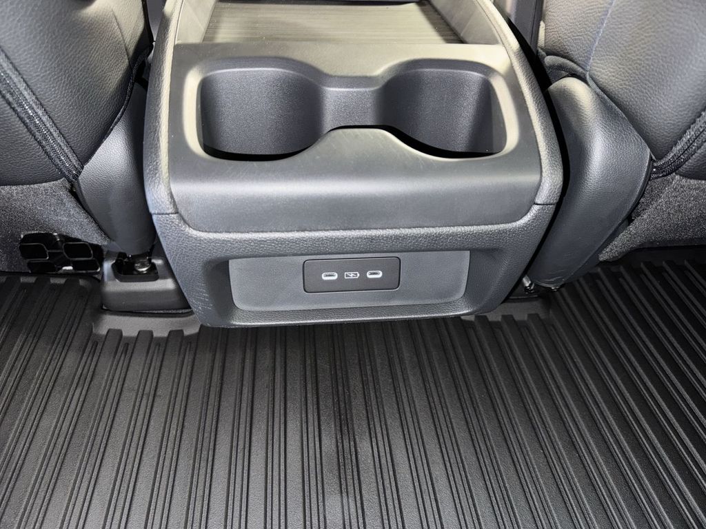 new 2026 Honda Odyssey car, priced at $45,705