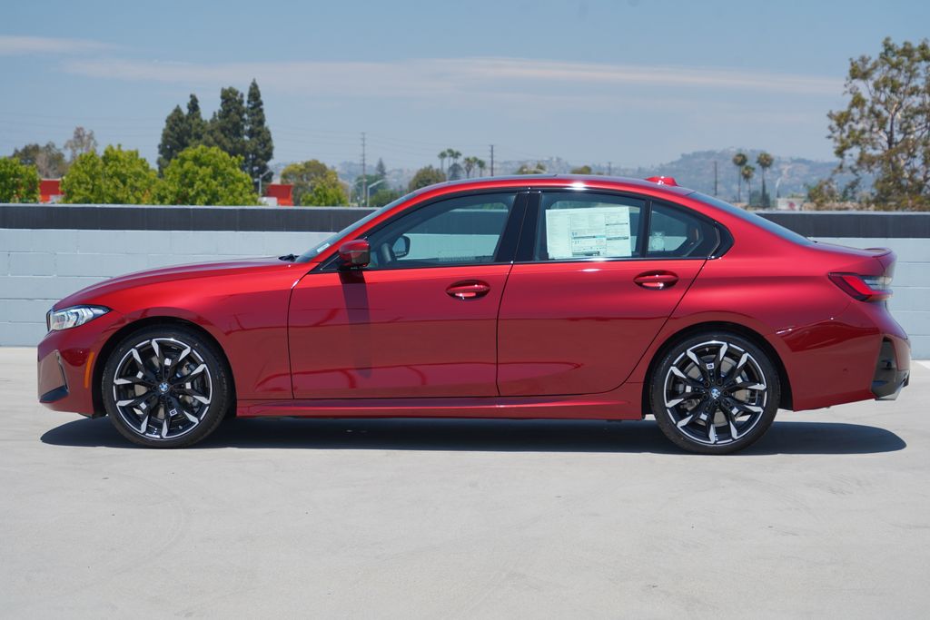 Thumbnail: 2026 BMW 3 Series - 4
