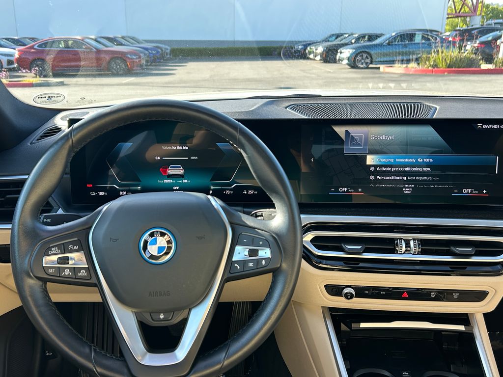 Thumbnail: 2023 BMW i4 - 17