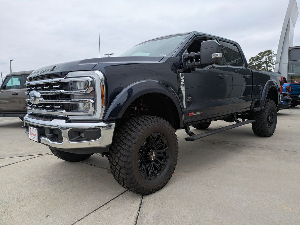 2025 Ford F-250 Black Widow