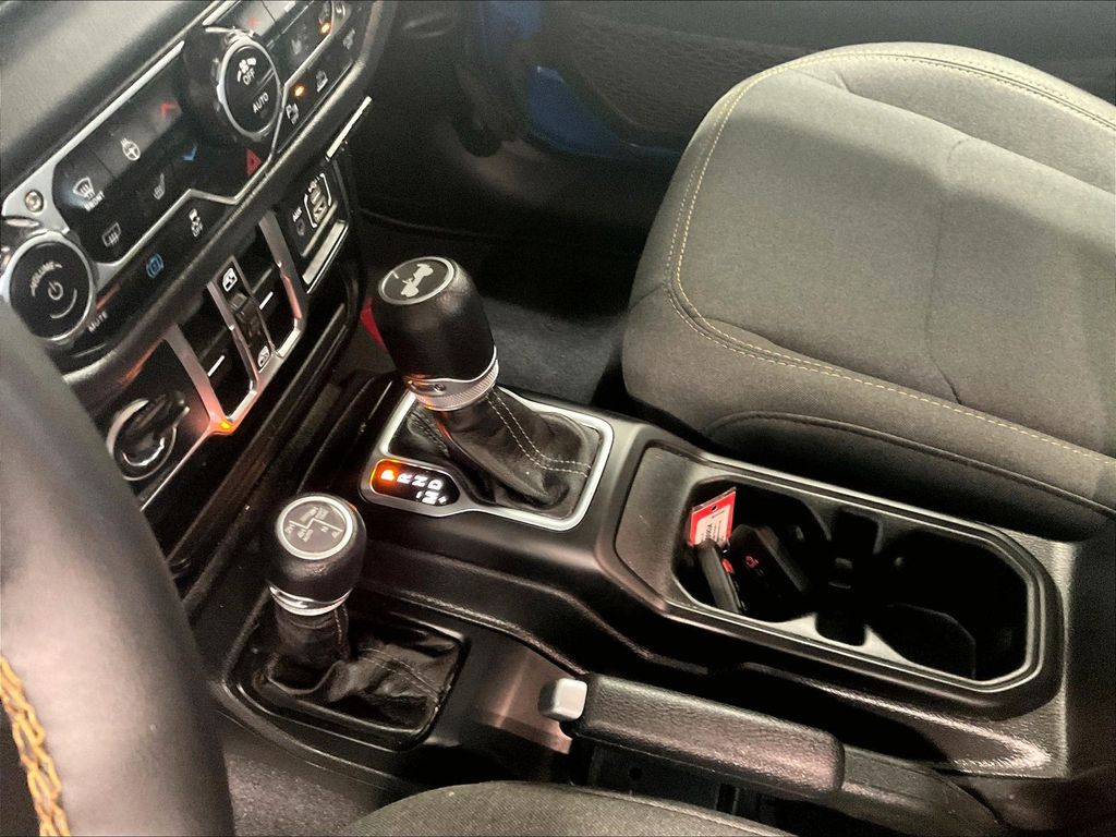 2024 Jeep Wrangler — photo 20