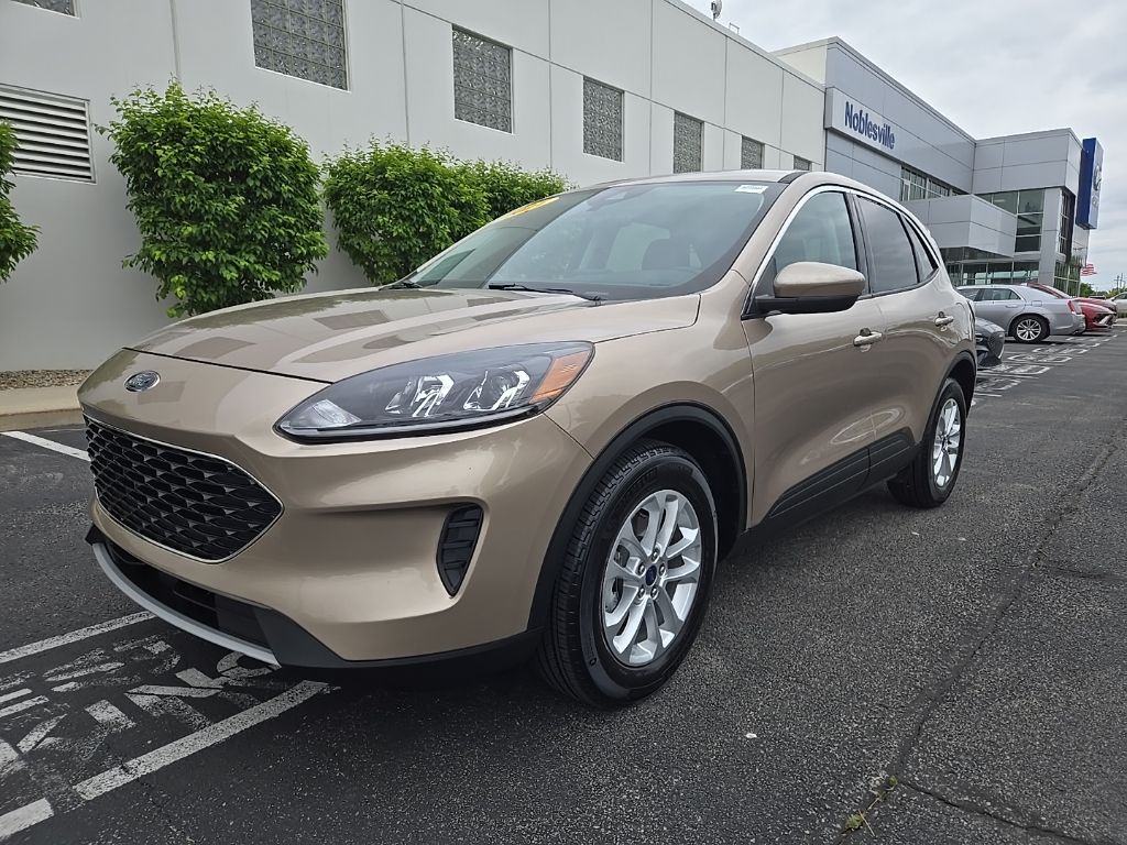 2021 Ford Escape SE 2