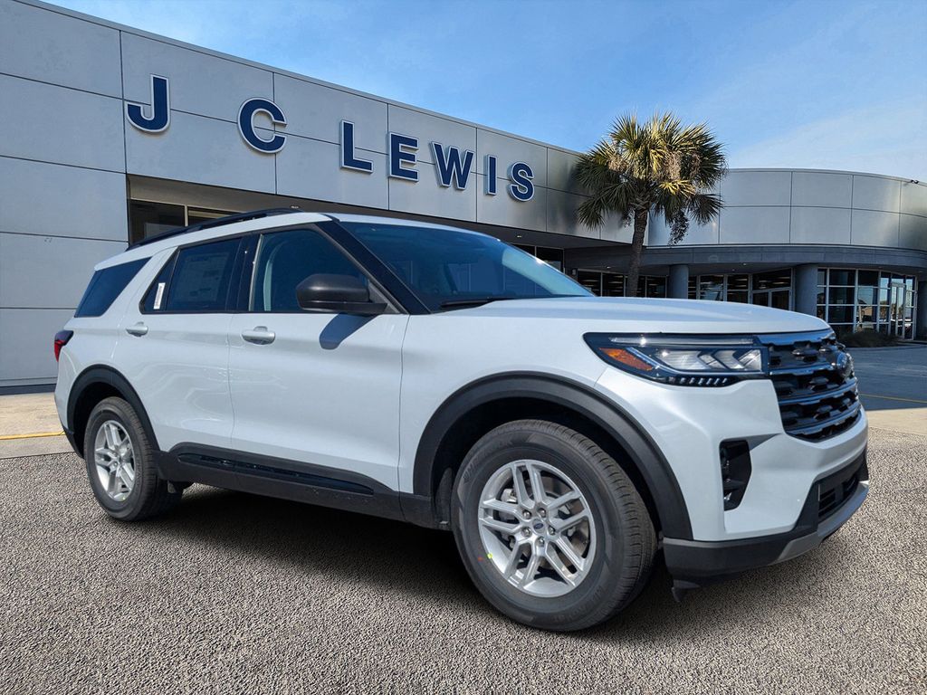 2026 Ford Explorer Active w/200A Pkg