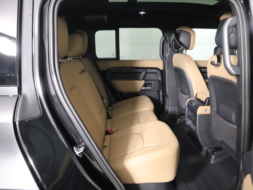 Thumbnail: 2026 Land Rover Defender - 24