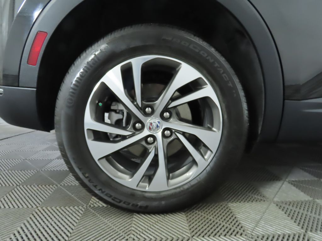 2023 Buick Envision Essence 32