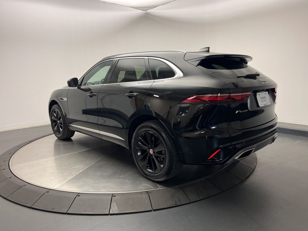 Thumbnail: 2021 Jaguar F-Pace - 3