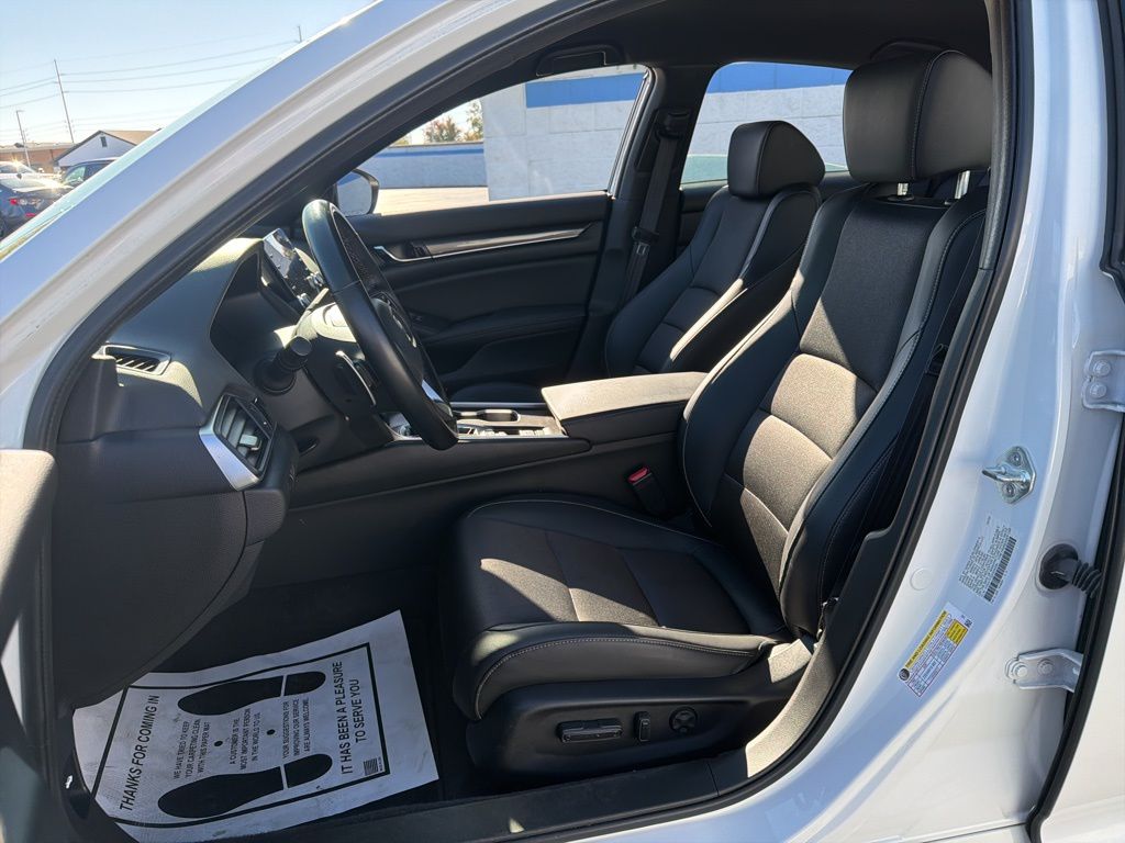 Thumbnail: 2022 Honda Accord - 16