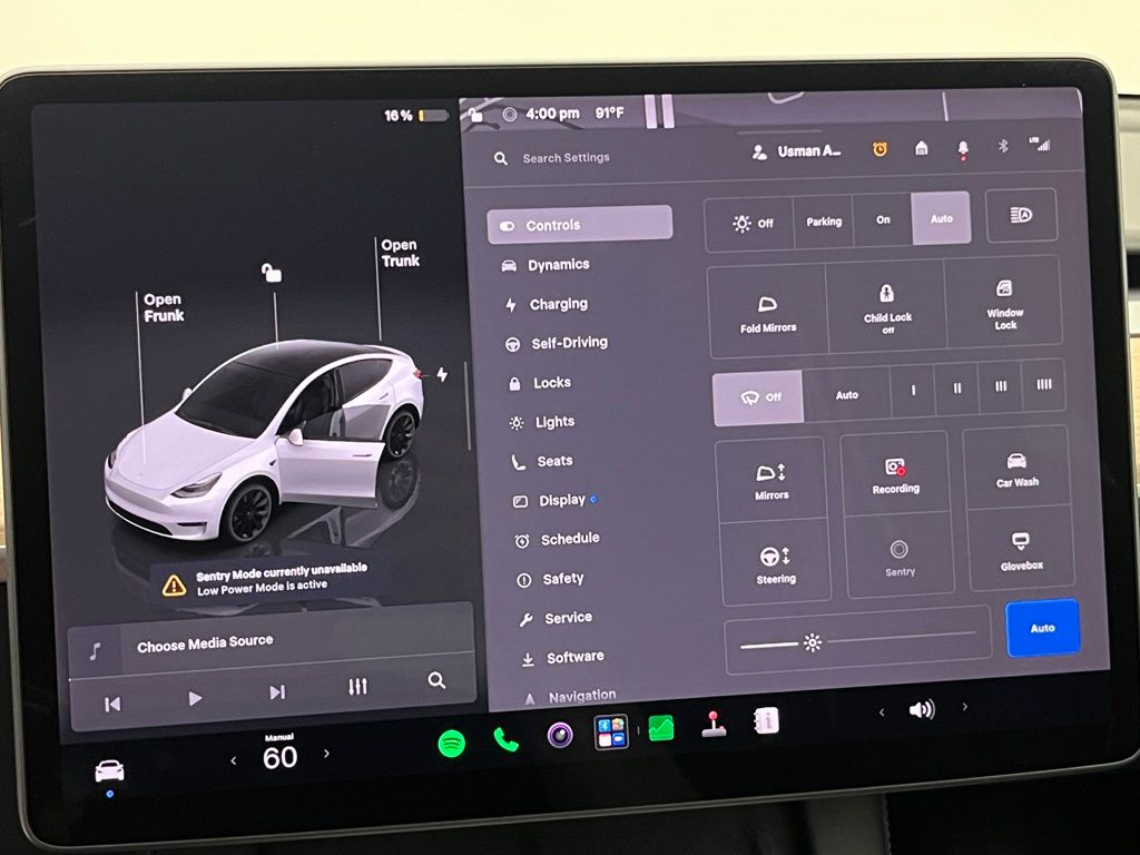 Thumbnail: 2022 Tesla Model Y - 17