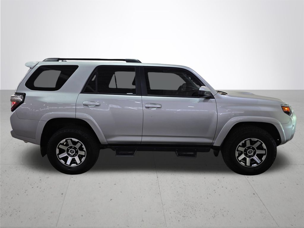 2022 Toyota 4Runner TRD Off-Road