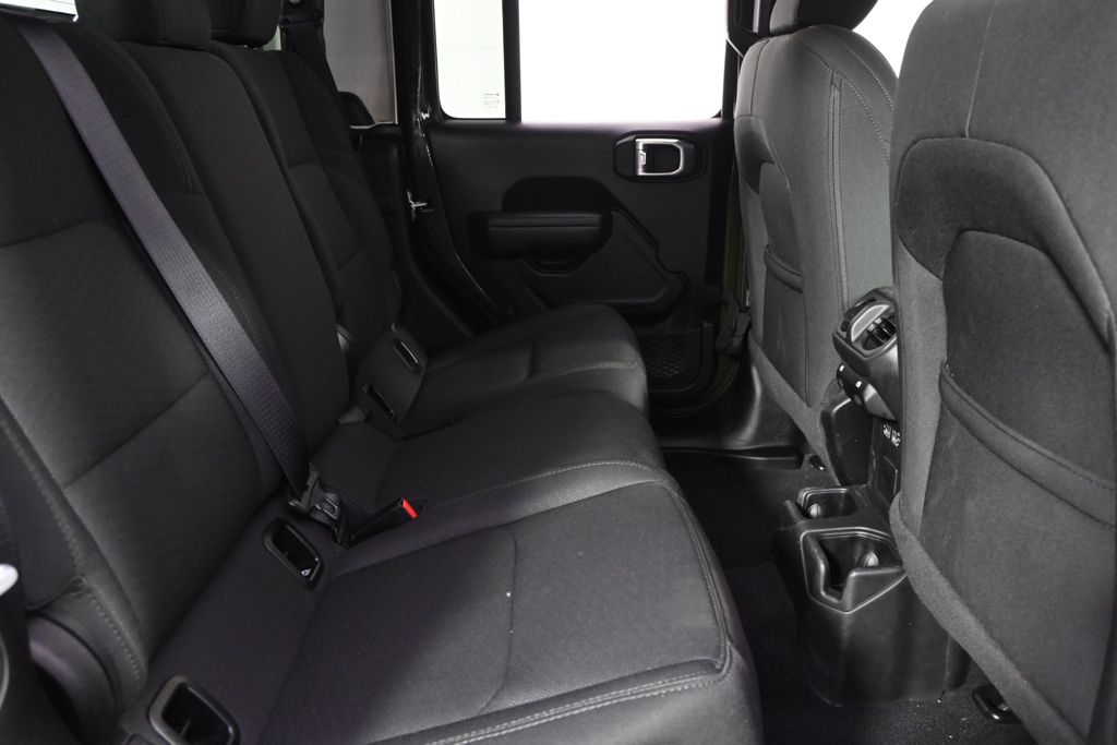 Used 2022 Green Jeep Sport image 18