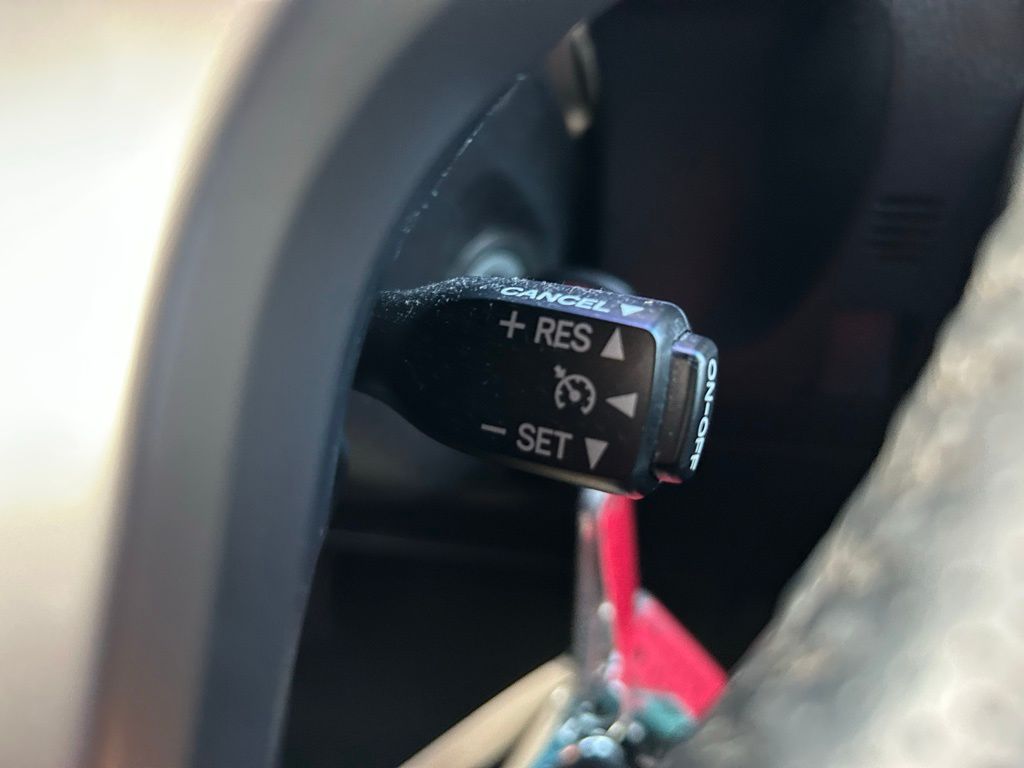 Thumbnail: 2019 Toyota 4Runner - 22