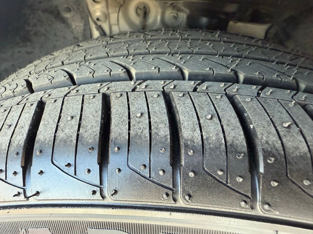 Thumbnail: 2020 Toyota Camry - 9