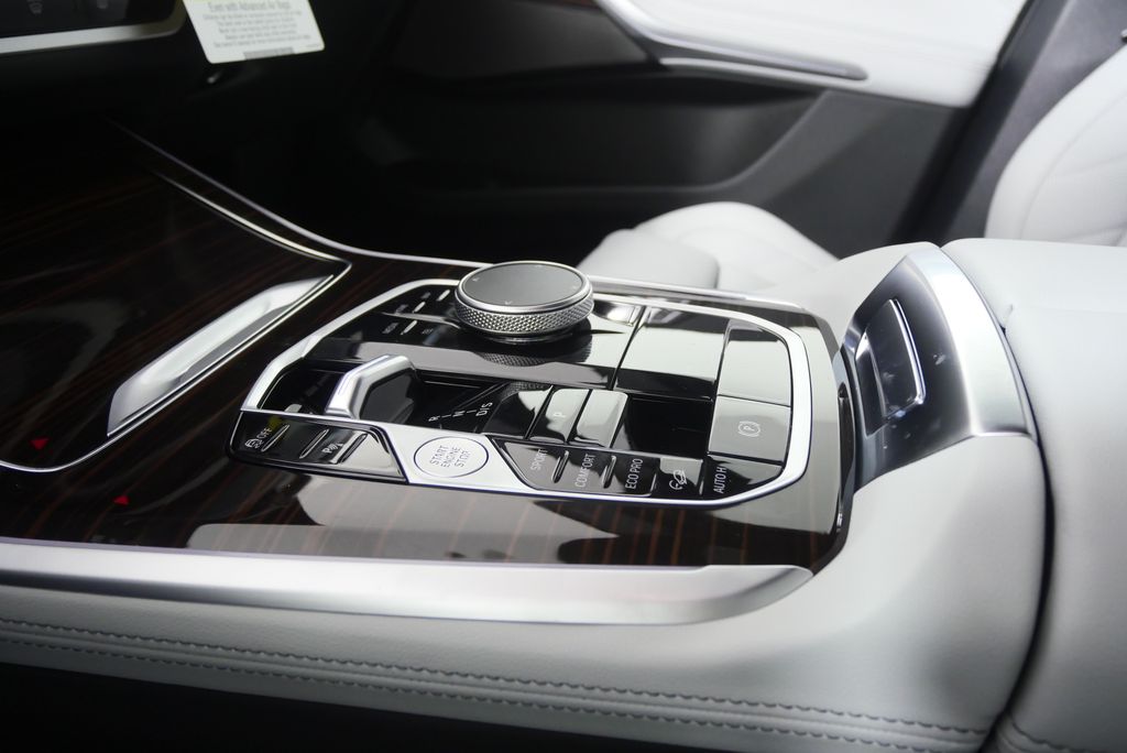 Thumbnail: 2026 BMW X5 - 22