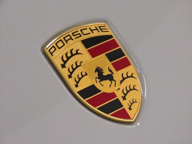 Thumbnail: 2026 Porsche Macan - 13