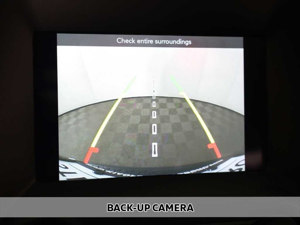 View vehicle photo 4