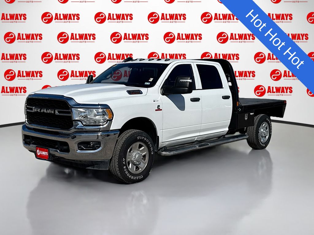 2023 RAM 3500 Tradesman Crew Cab LB 4WD