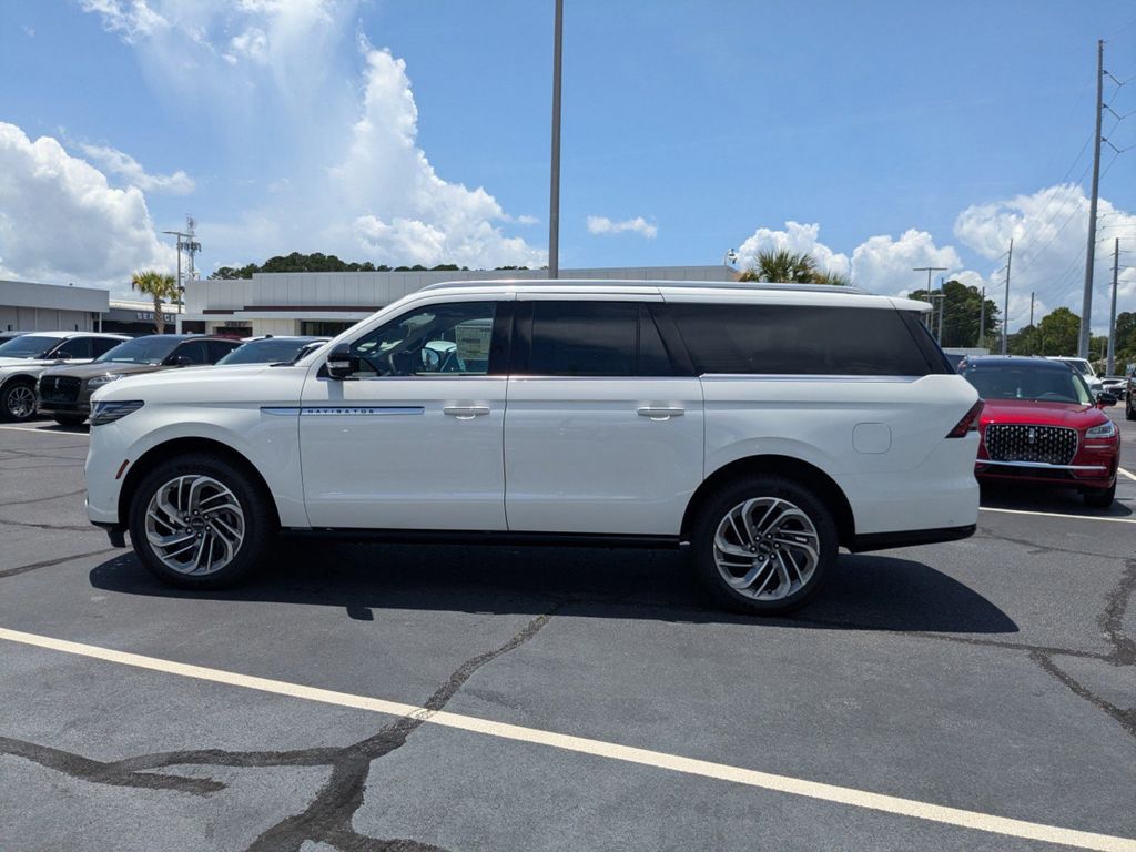 2025 Lincoln Navigator L Reserve