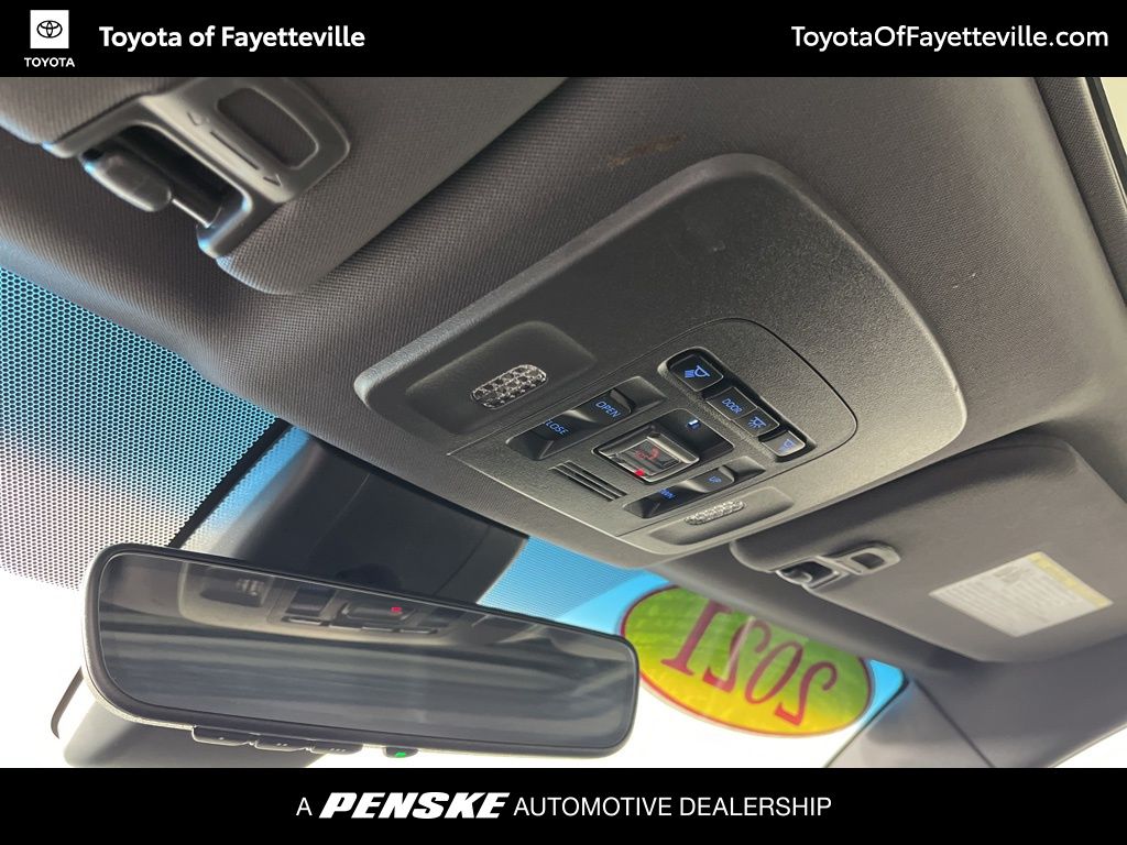 Thumbnail: 2021 Toyota Avalon - 24