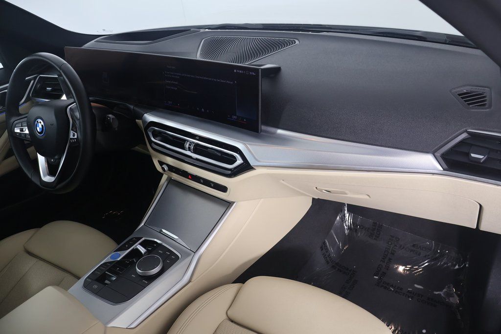 2024 BMW i4 eDrive40 9