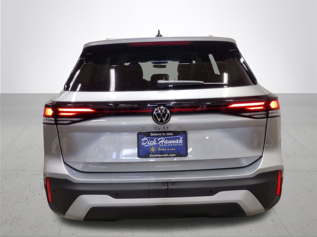 2025 Volkswagen Tiguan 2.0T SE