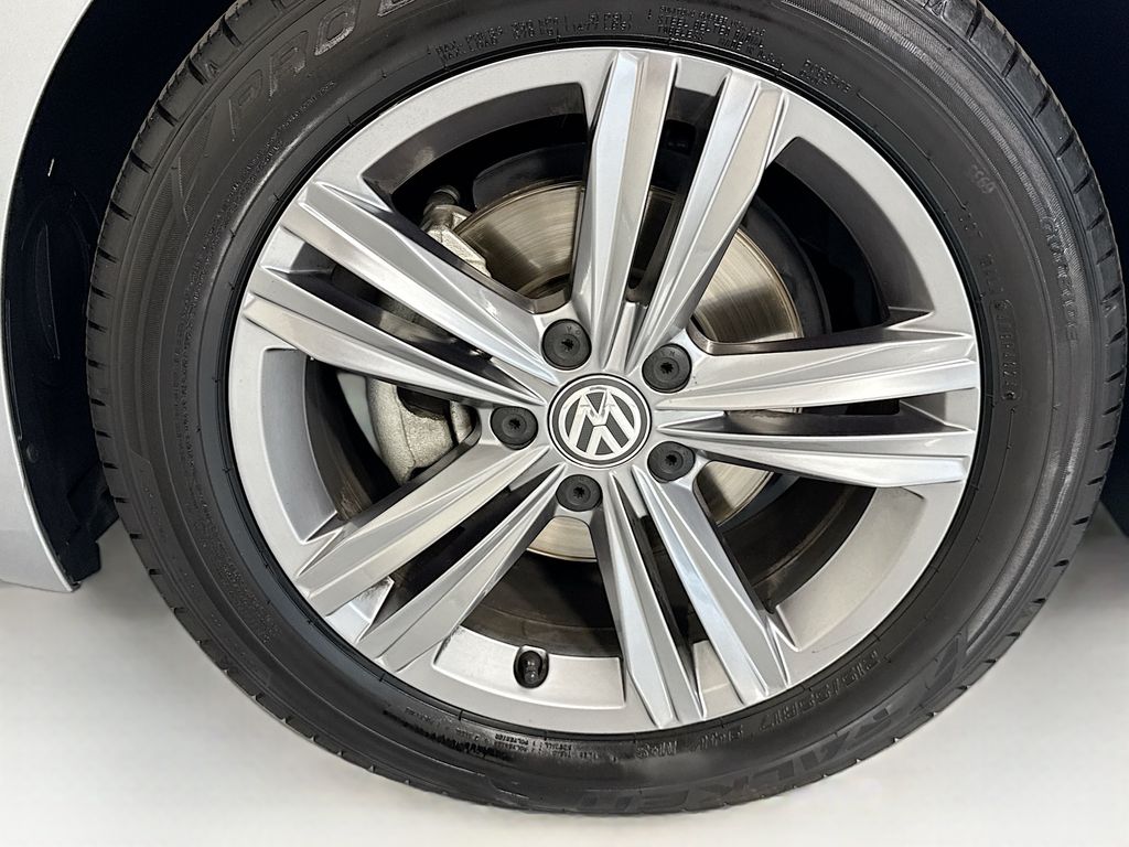 Thumbnail: 2021 Volkswagen Jetta - 30