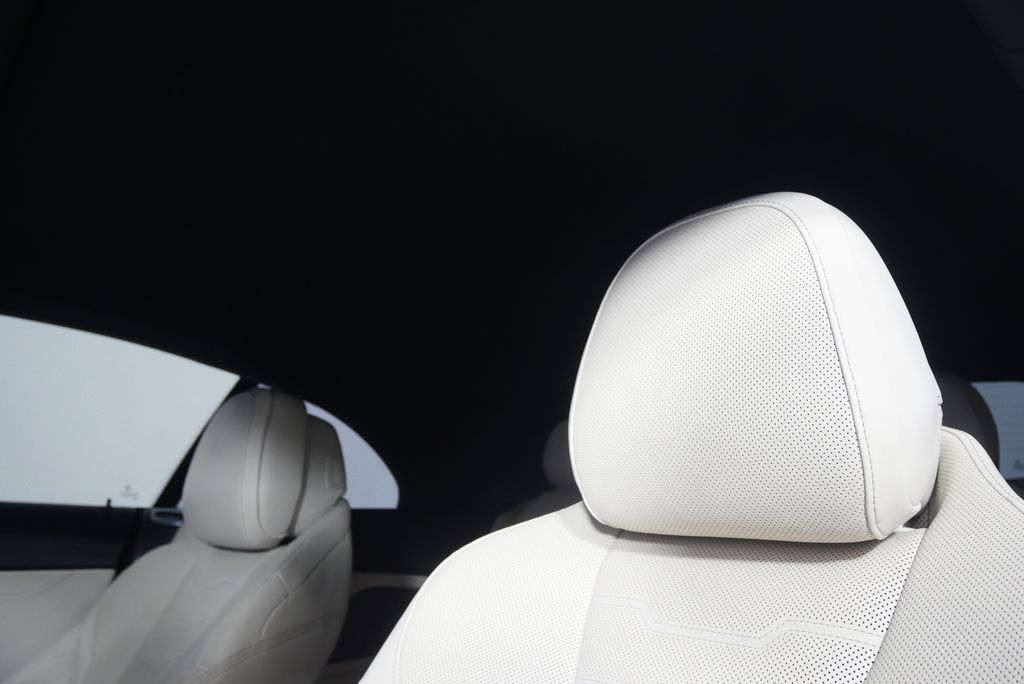 Thumbnail: 2023 BMW 8 Series - 12