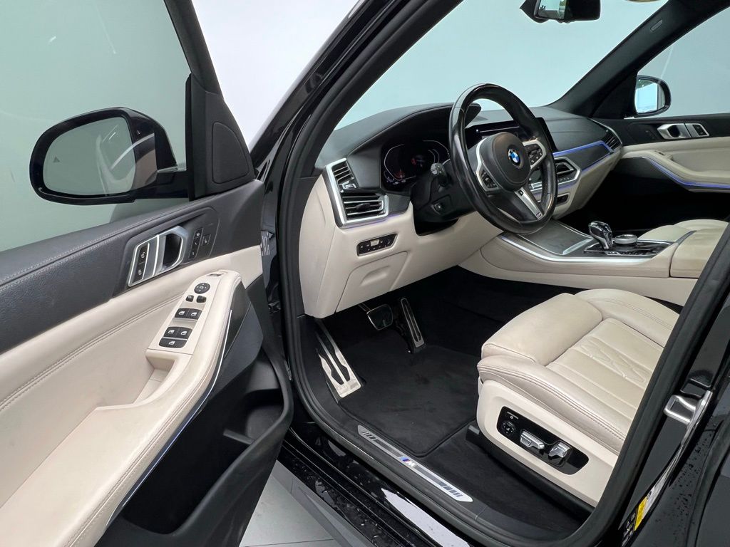 Thumbnail: 2021 BMW X5 - 22
