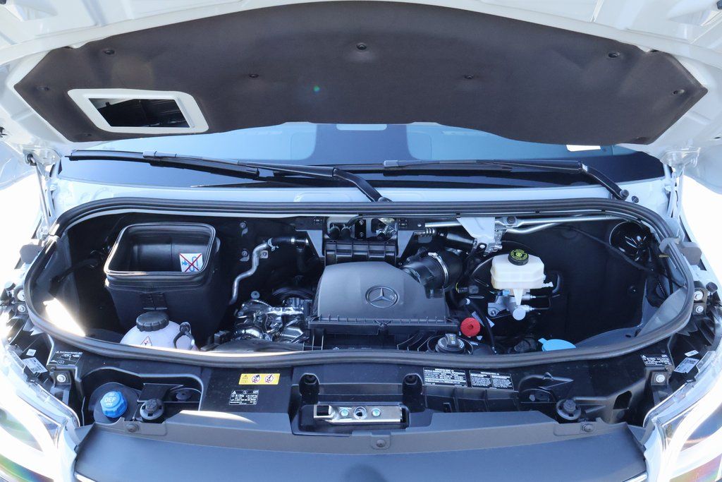 Thumbnail: 2025 Mercedes-Benz Sprinter - 11