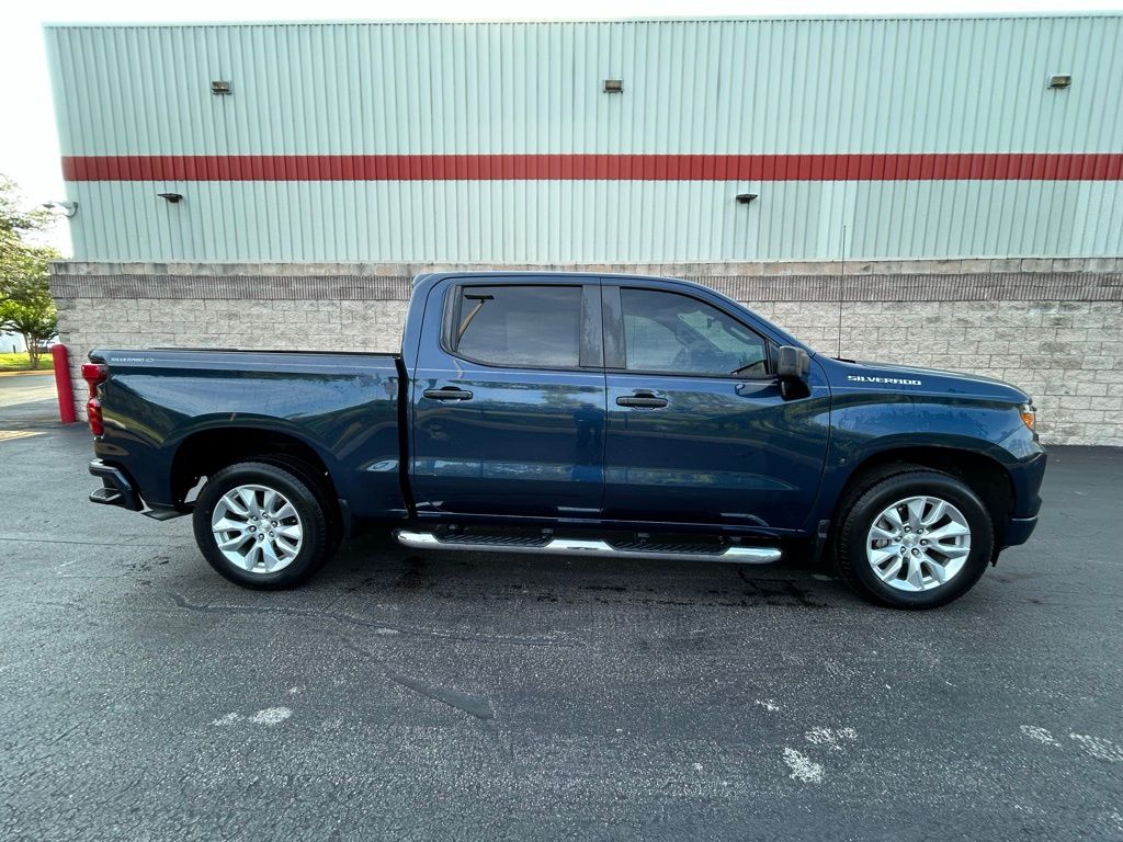 Thumbnail: 2022 Chevrolet Silverado 1500 - 6