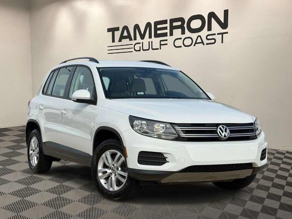 Pure White 2017 Volkswagen Tiguan SUV / Crossover Front-Wheel Drive 6-Speed Automatic