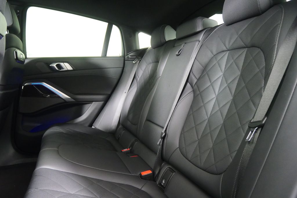 Thumbnail: 2025 BMW X6 - 16