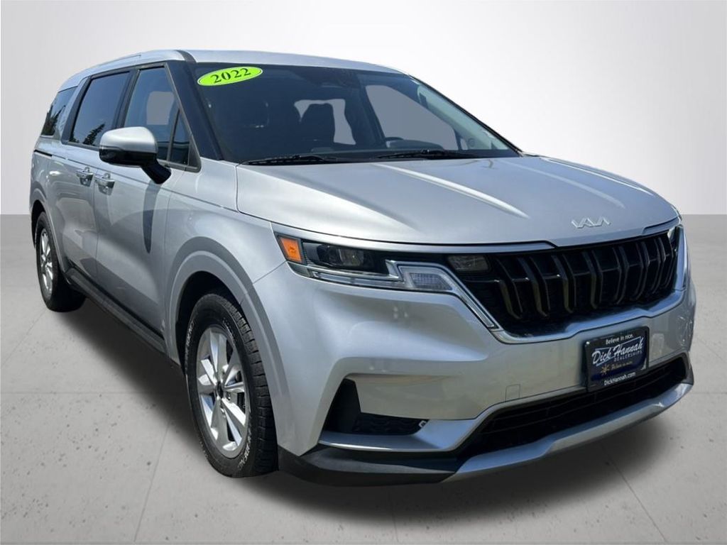 2022 Kia Carnival LXS