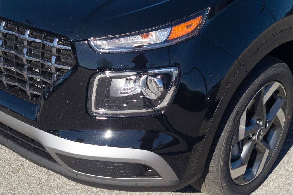 New 2026 Black Hyundai SEL image 9