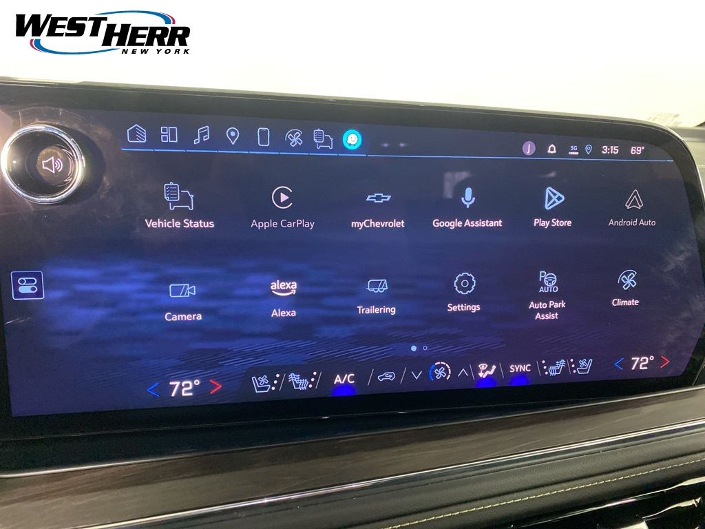 Used 2025 Gray Chevrolet Premier image 3