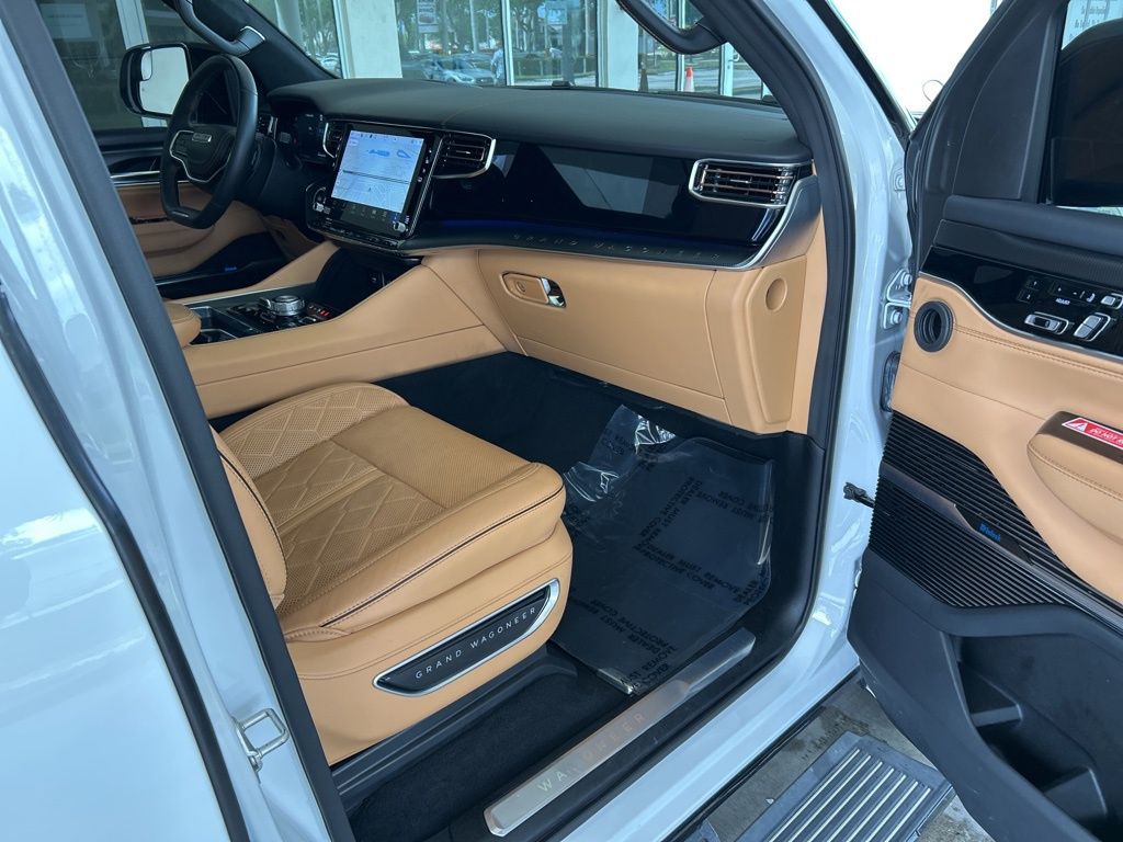 Used 2025 White Jeep Series III image 30