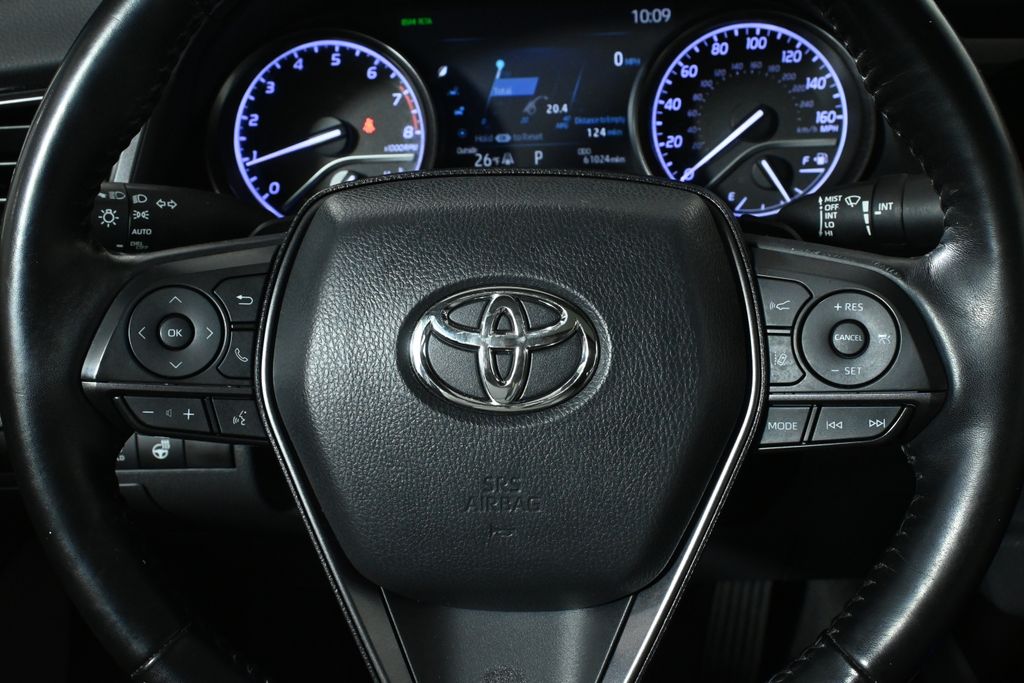 Thumbnail: 2021 Toyota Camry - 20