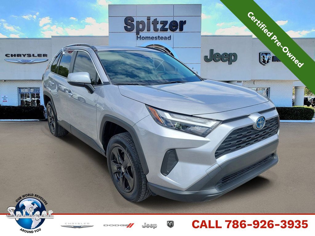 2024 Toyota RAV4 Hybrid XLE