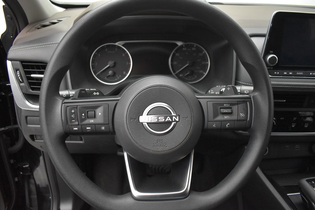Thumbnail: 2023 Nissan Rogue - 14
