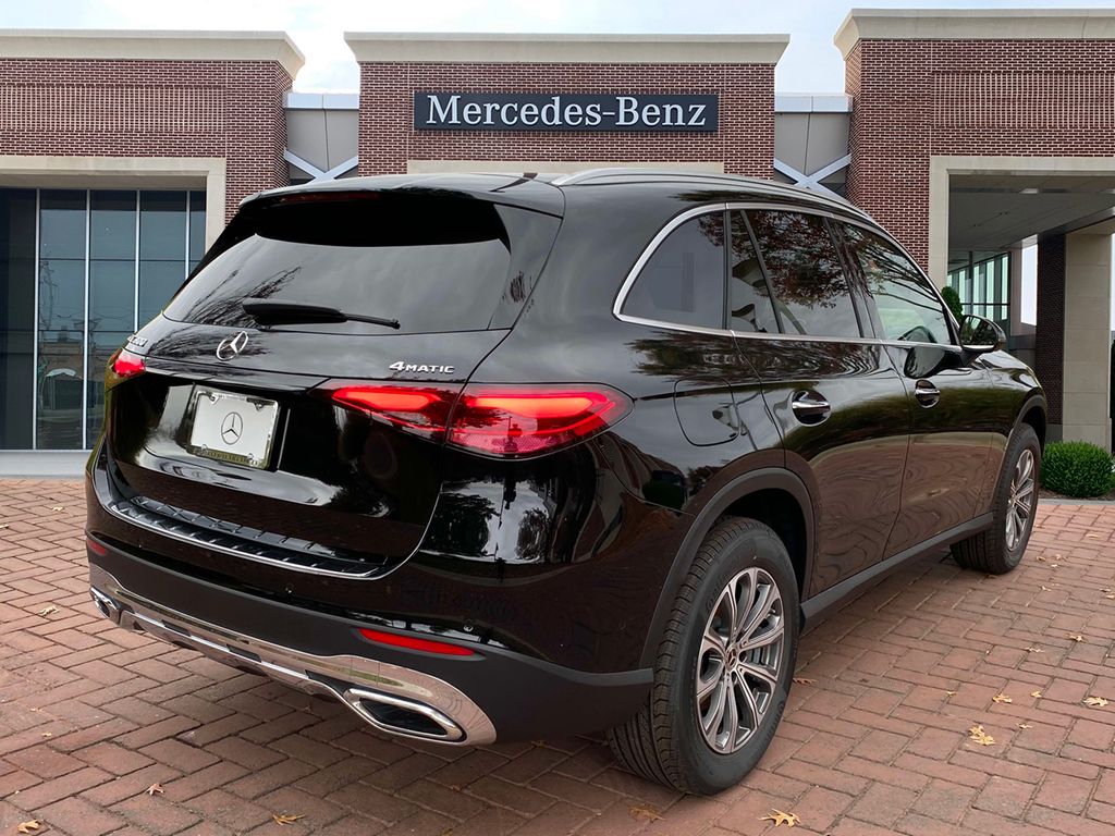 Thumbnail: 2025 Mercedes-Benz GLC - 4