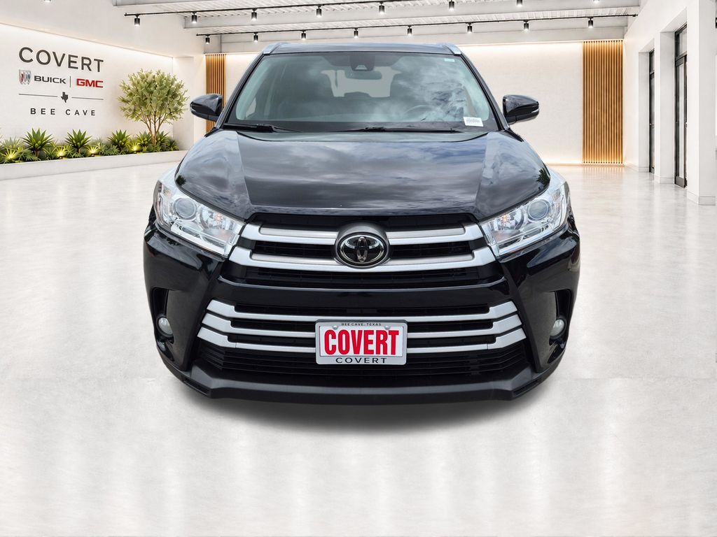 Used Car 2017 Toyota Highlander  Xle For Sale Under $20,000 In Austin, Texas